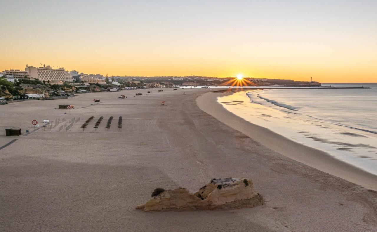 Apartamentos Torre Da Rocha Frente Ao Mar ปอร์ติเมา ภายนอก รูปภาพ